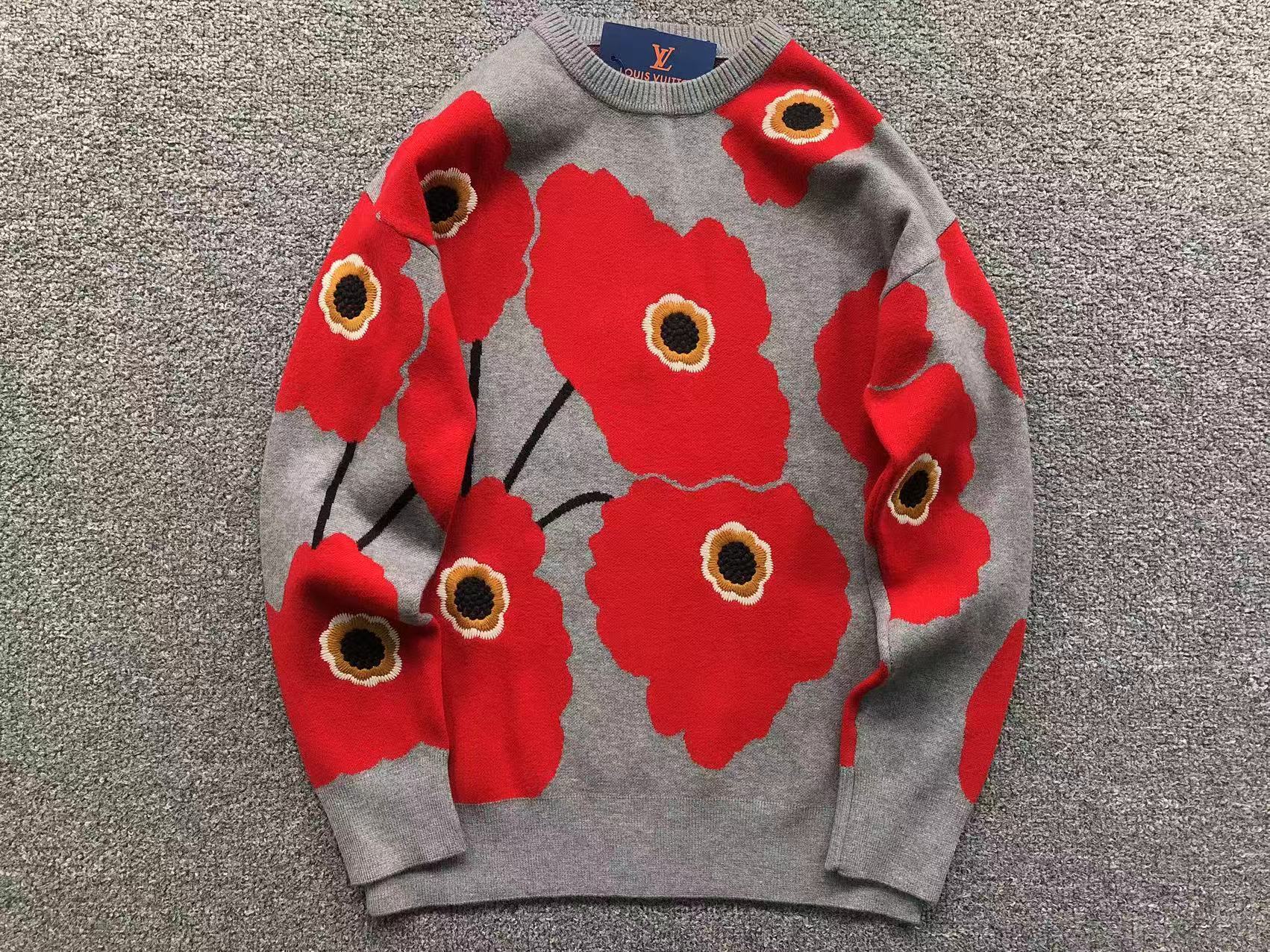 L - SWEATER