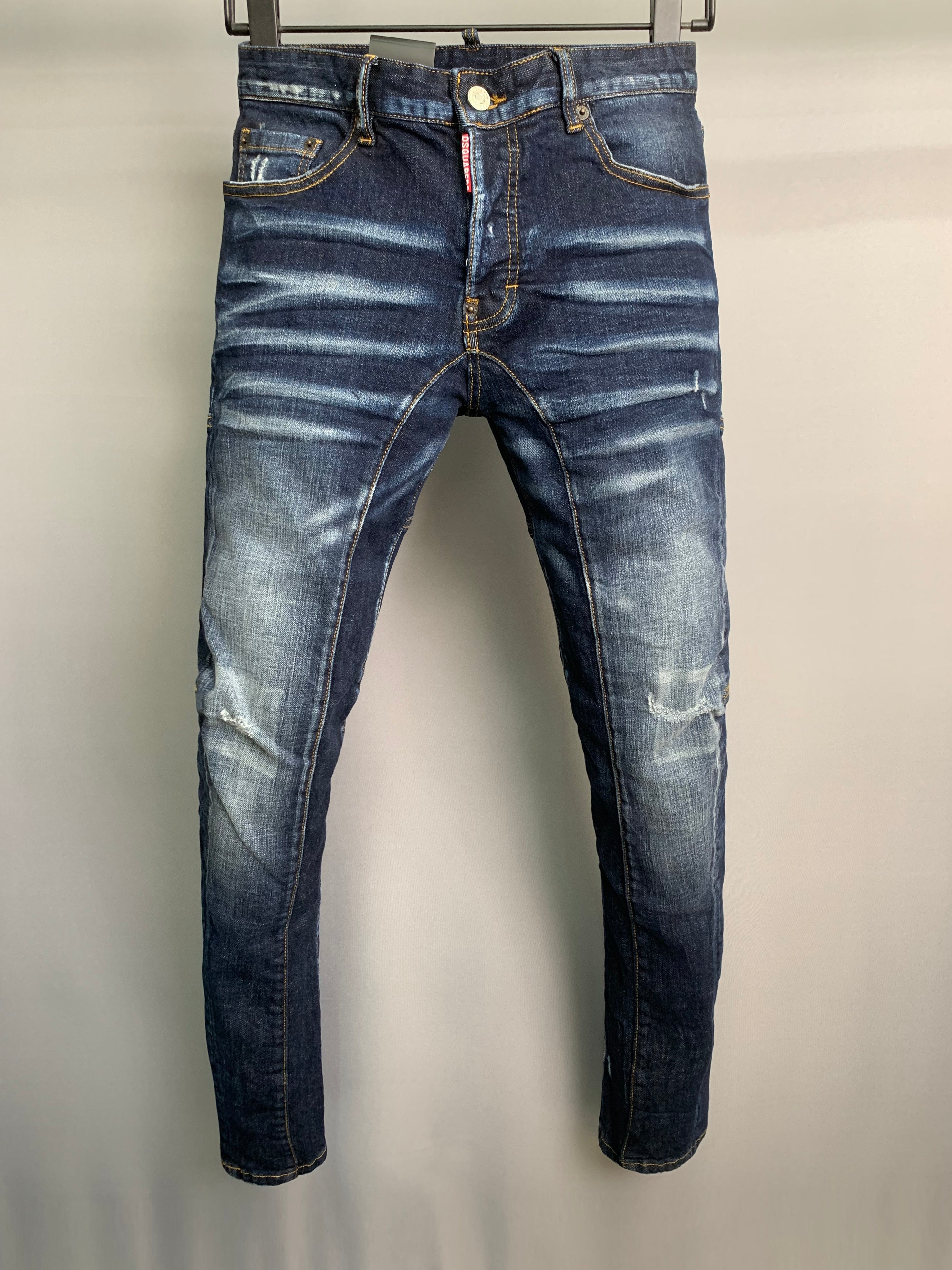 D - JEANS