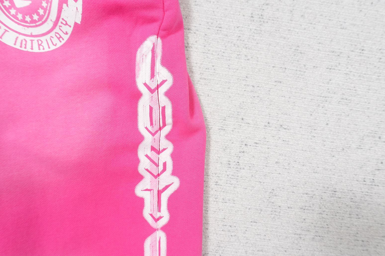 L - SWEATPANTS