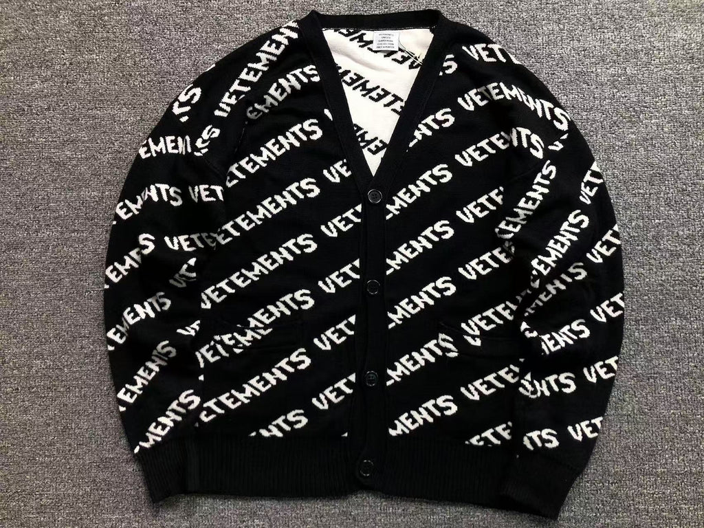 V - SWEATER