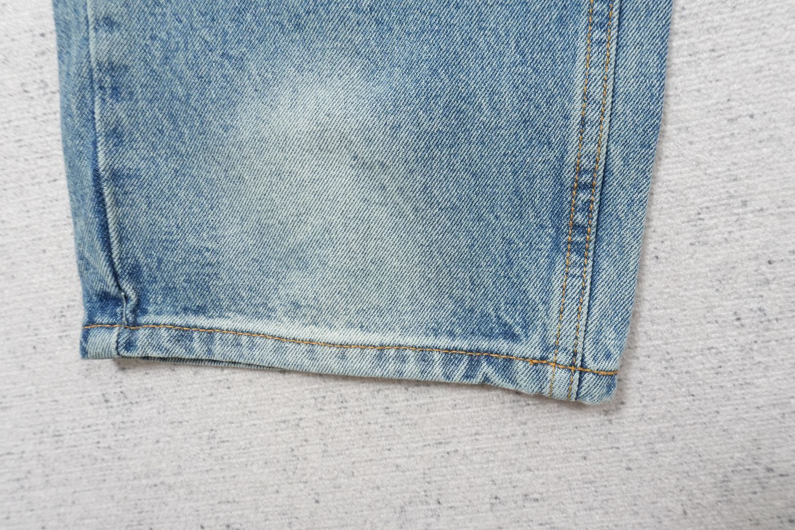 T - JEANS