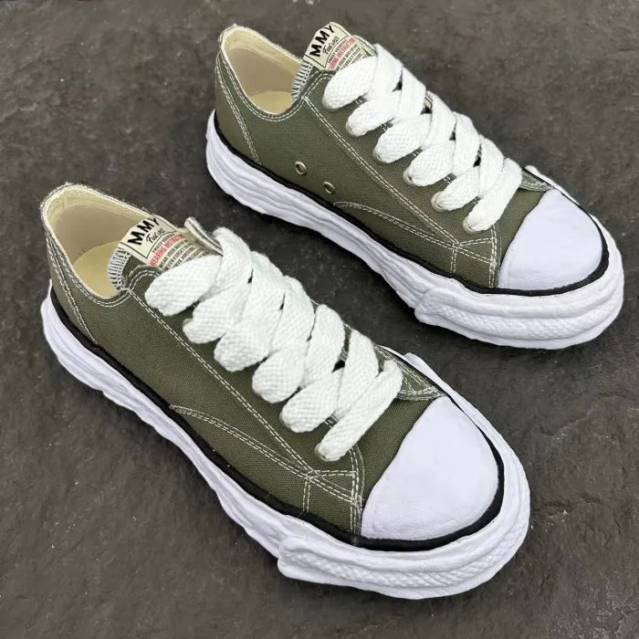 M - SNEAKERS