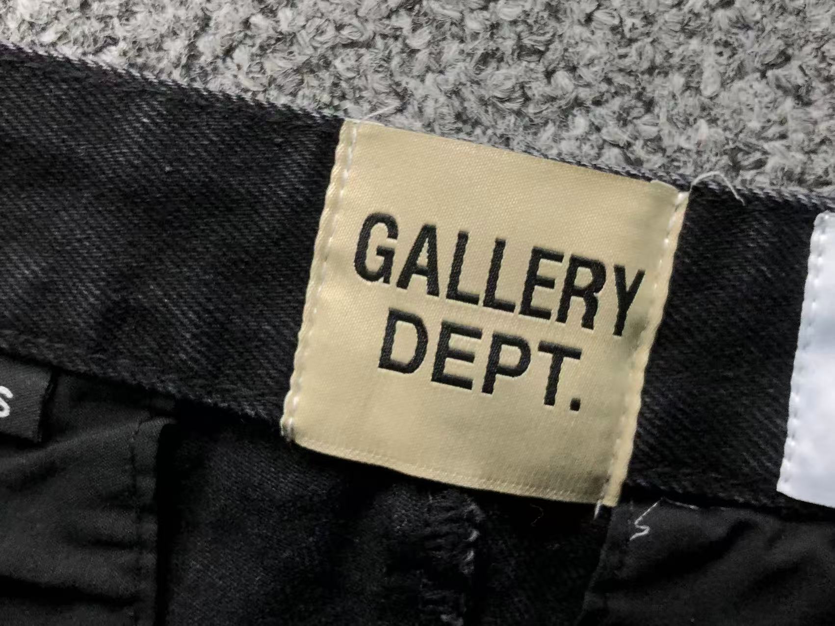 G - SHORTS