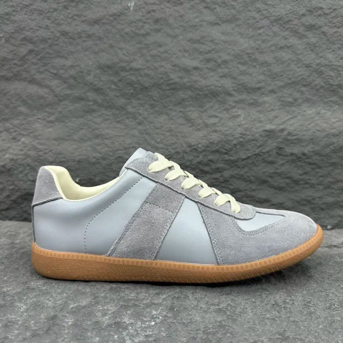 M - SNEAKERS