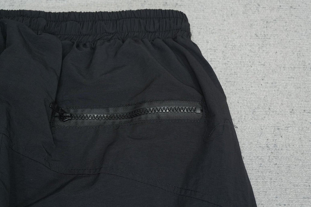 C - SWEATPANTS