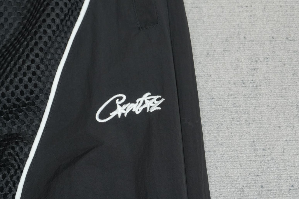 C - SWEATPANTS