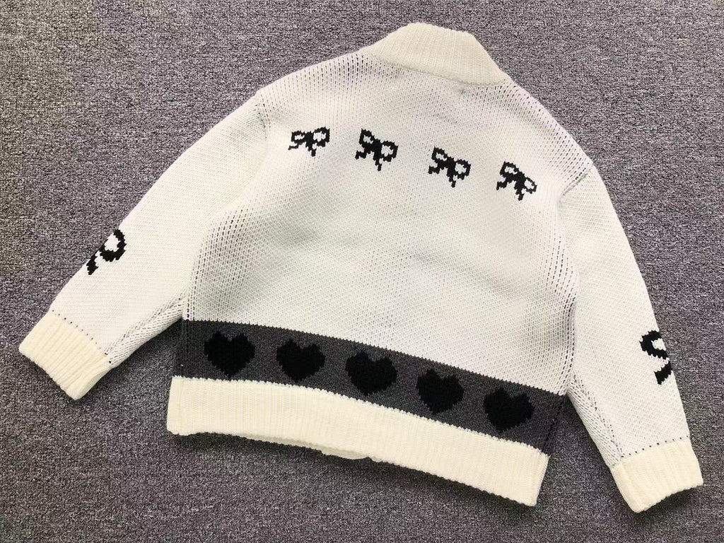 O - SWEATER