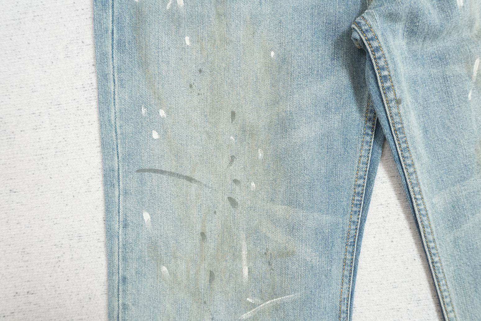 A - JEANS