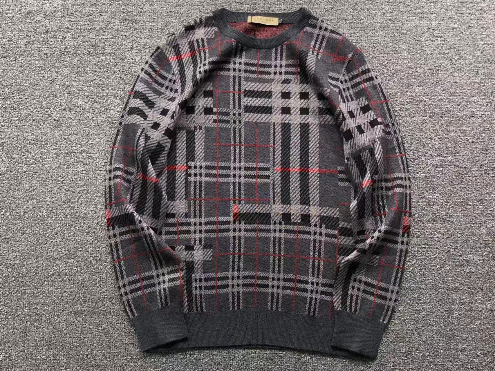 B - SWEATER
