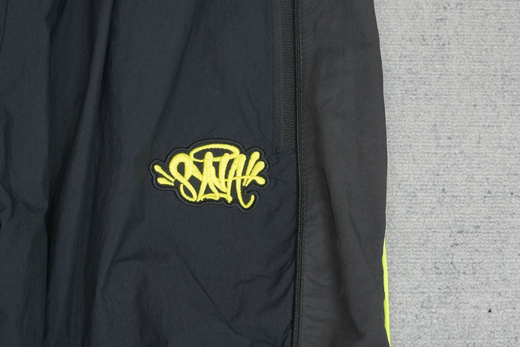 S - SWEATPANTS