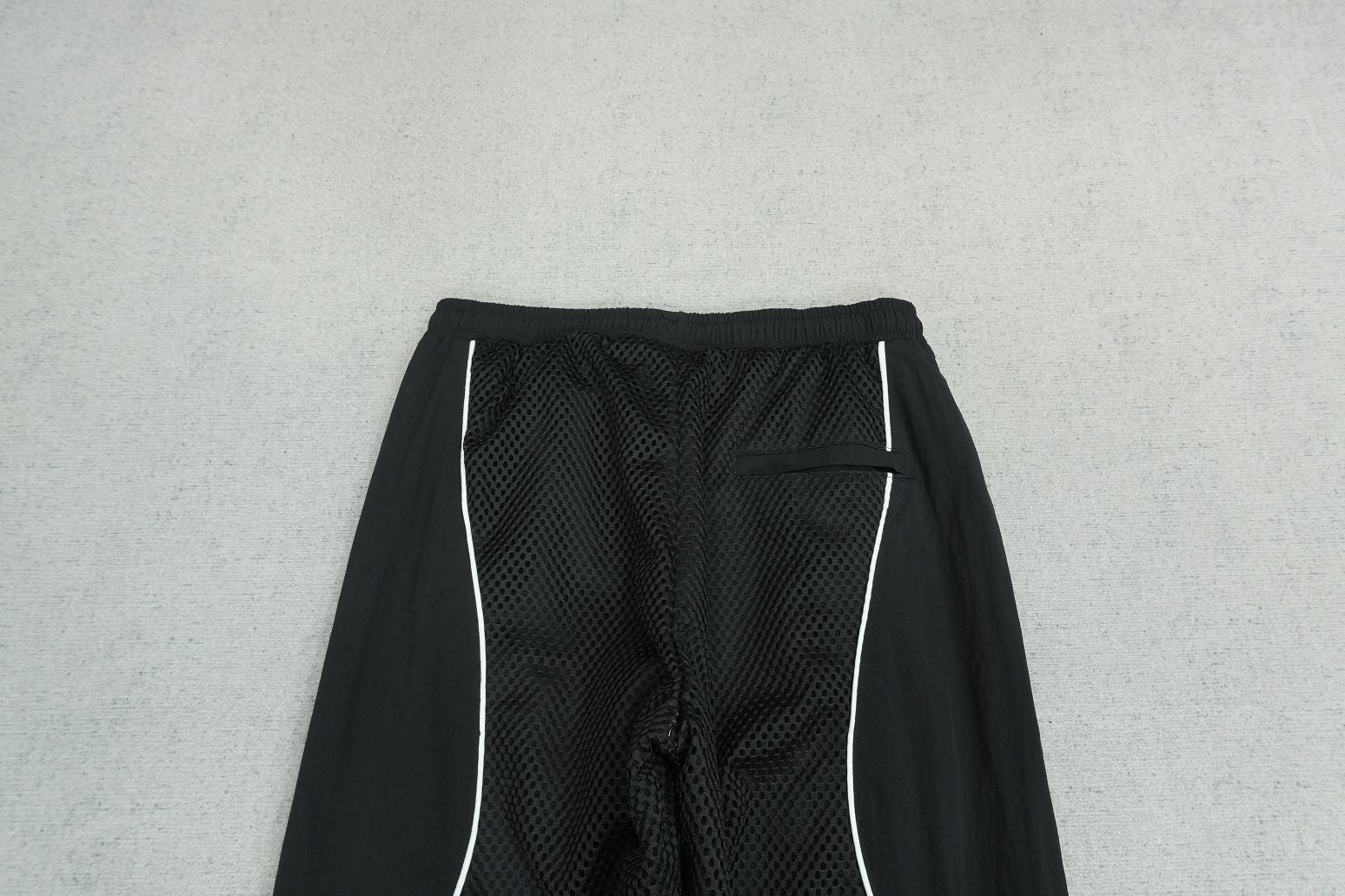 C - SWEATPANTS