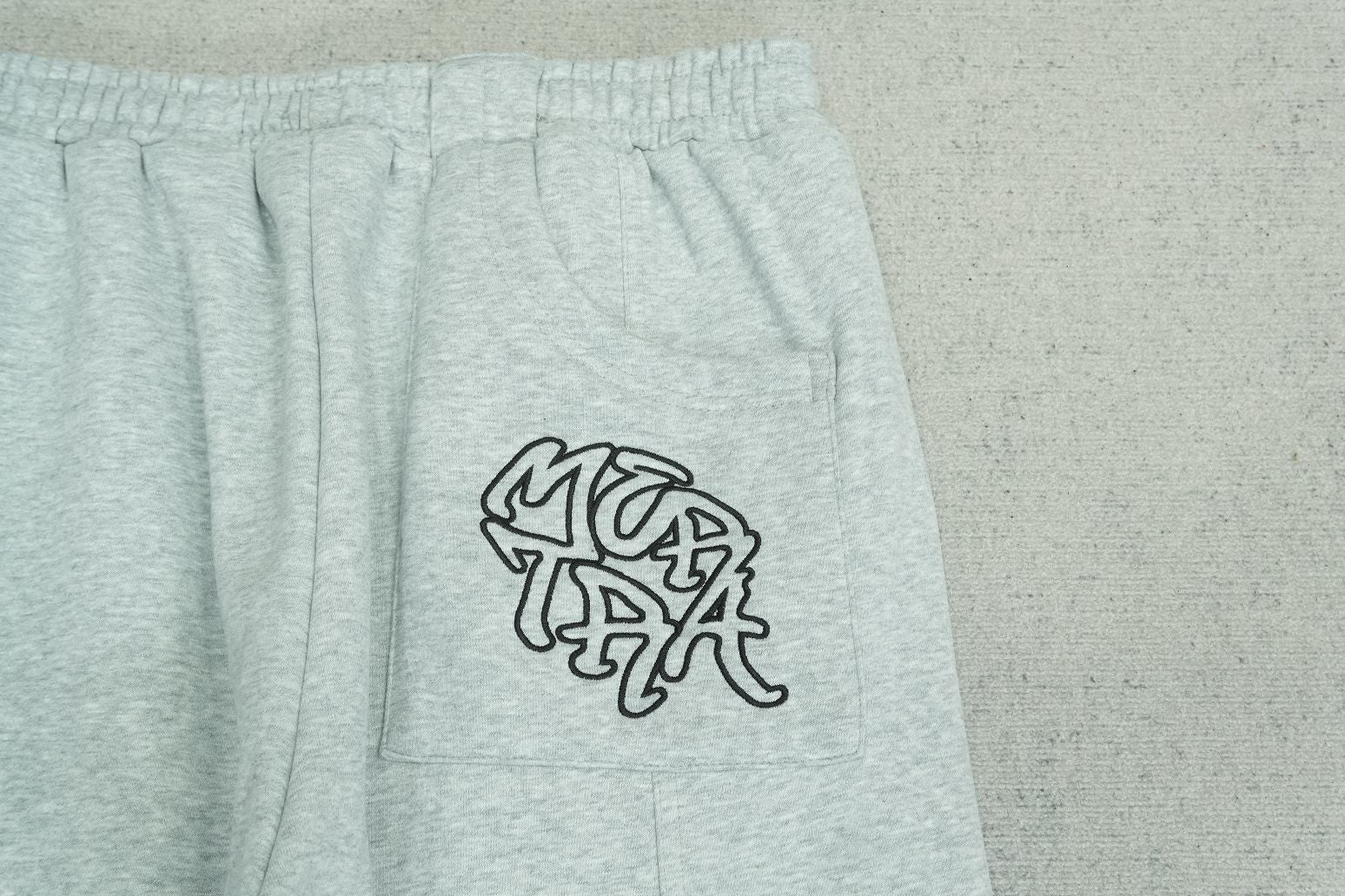 M - SWEATPANTS
