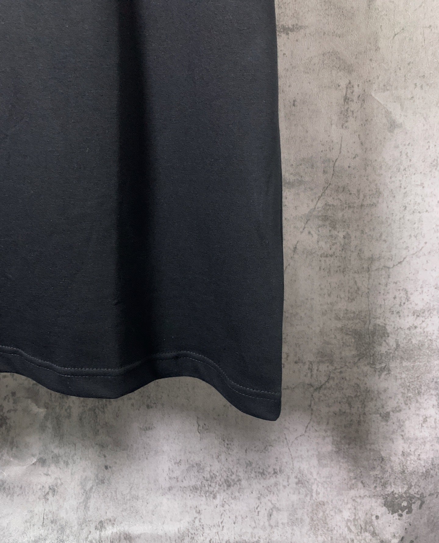 L - TSHIRT