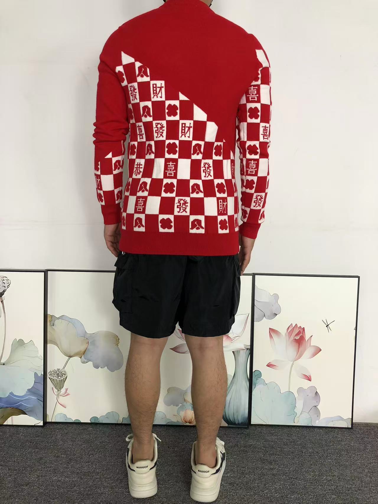 L - SWEATER