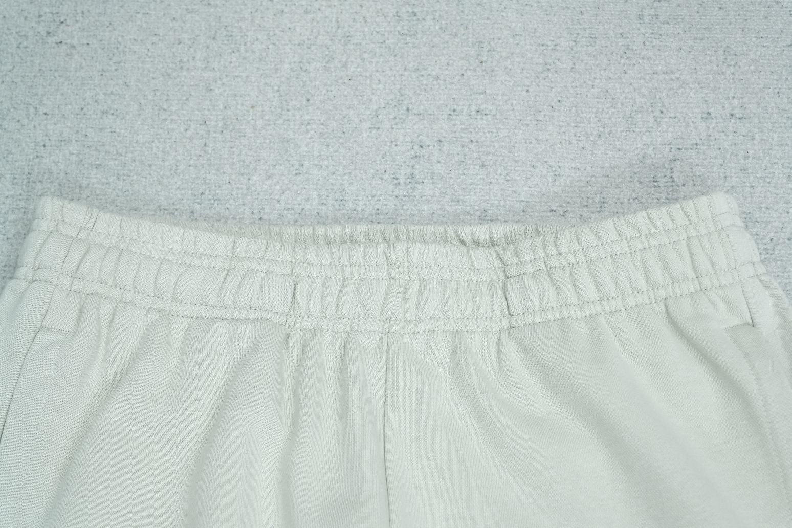 C - SWEATPANTS
