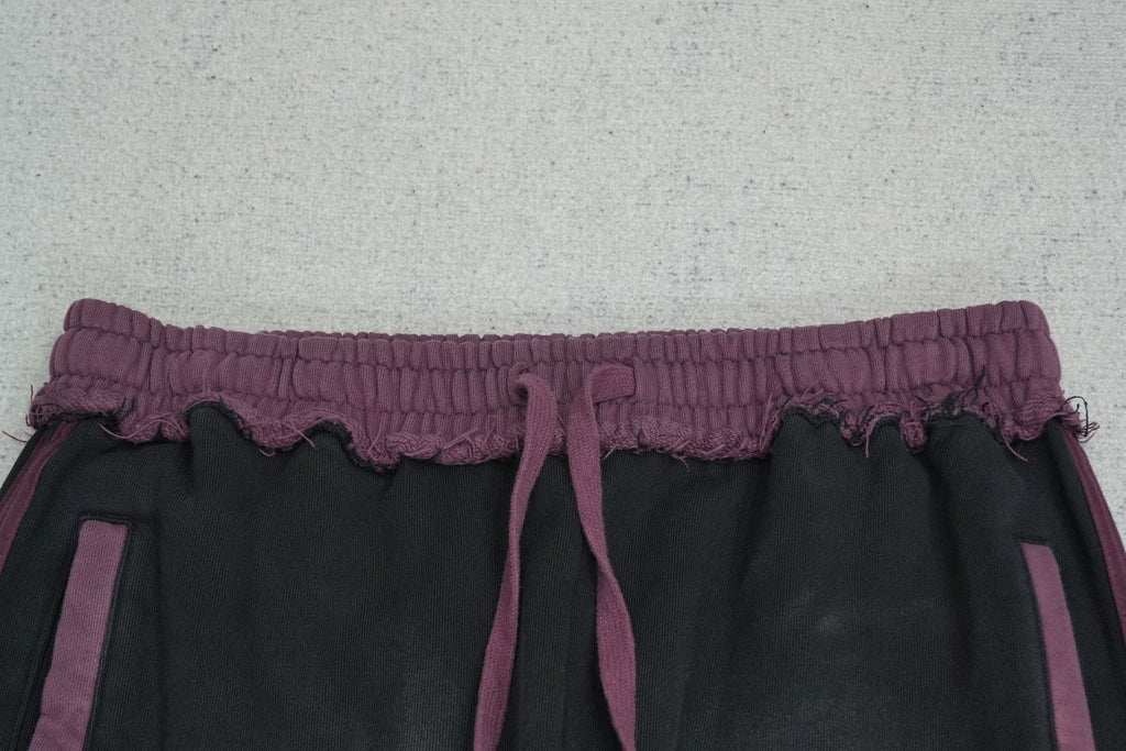 V - SWEATPANTS