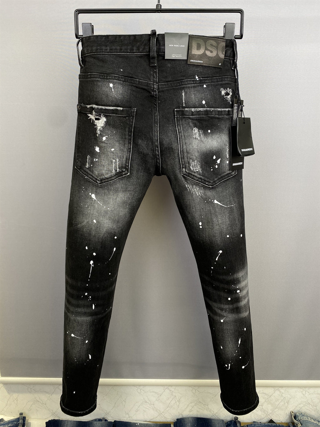 D - JEANS