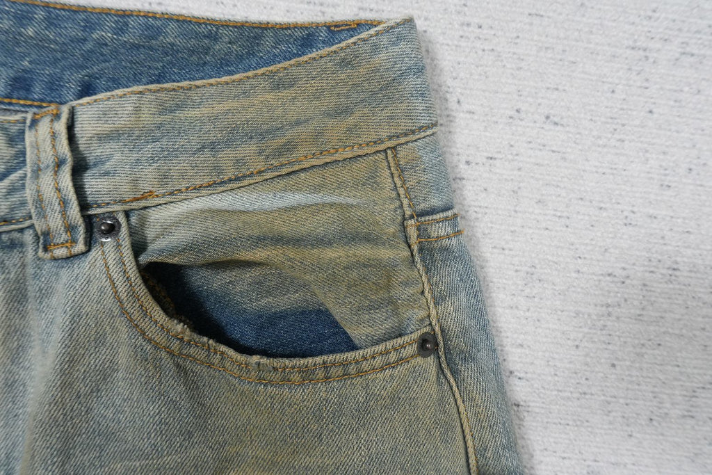 A - JEANS