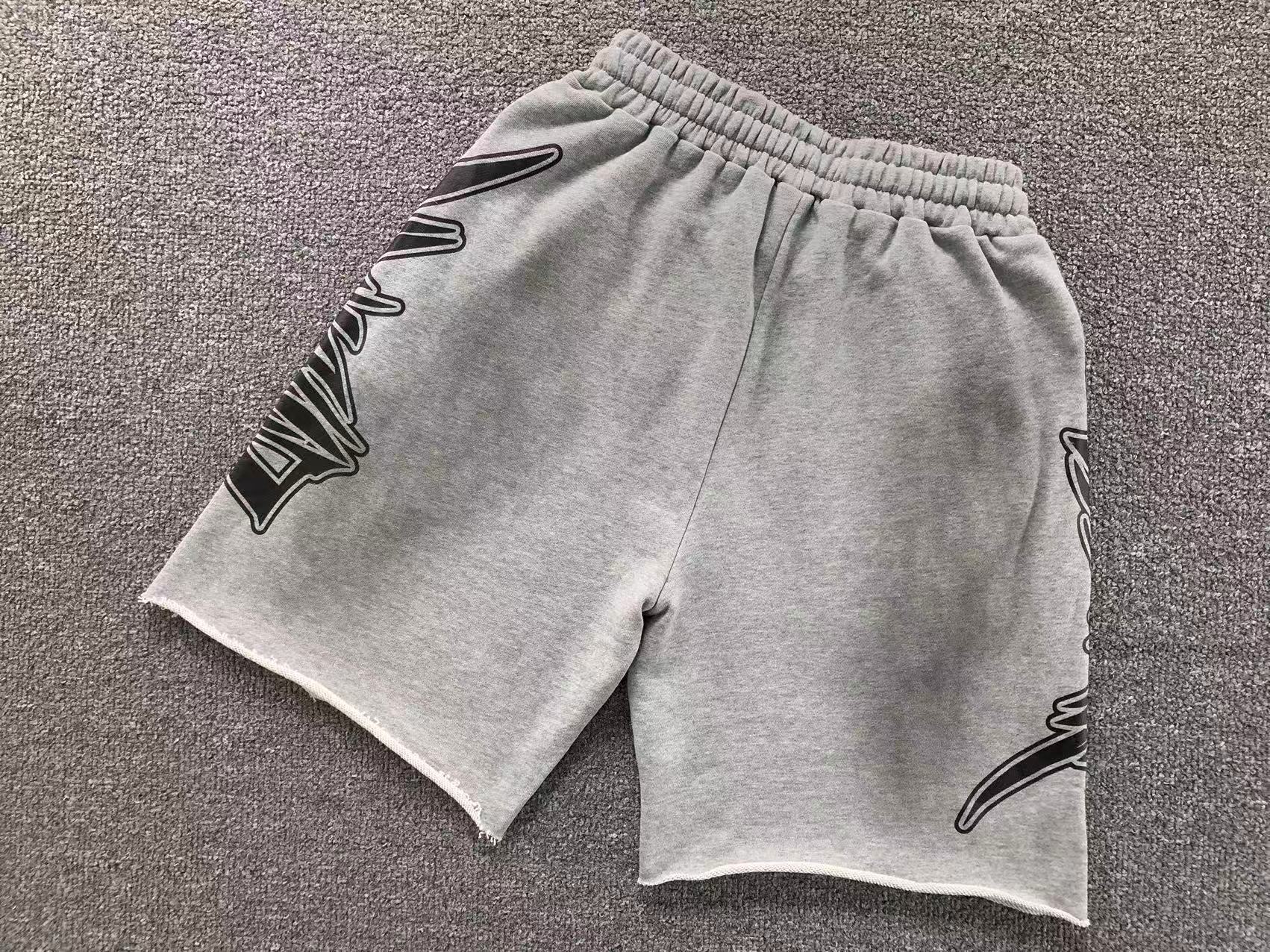 M - SHORTS