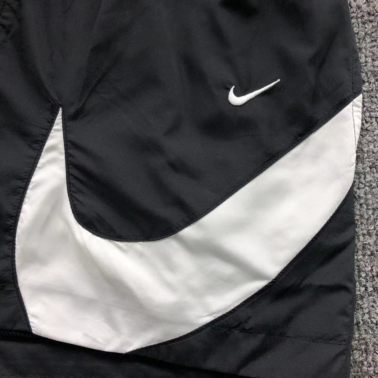 N - SHORTS