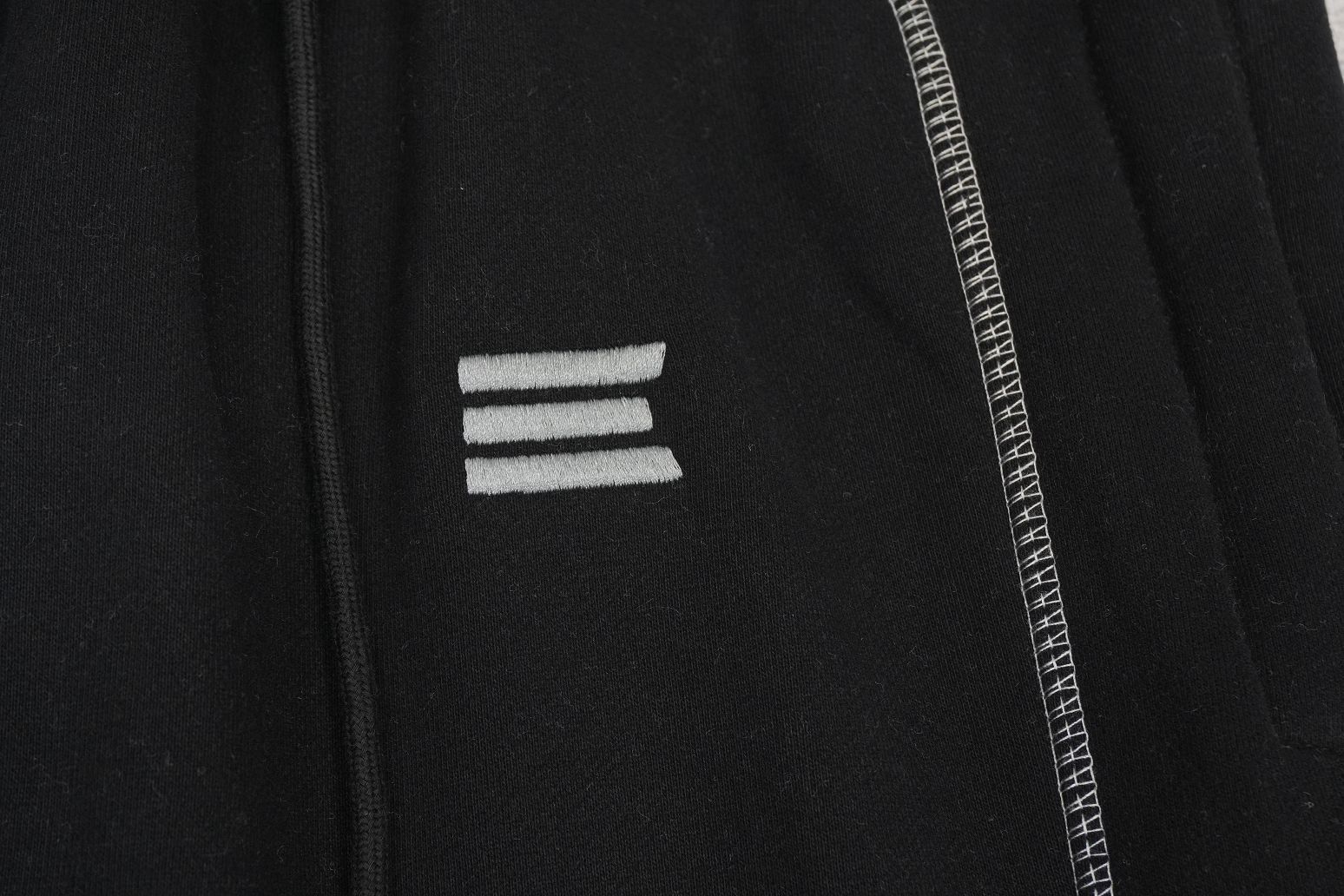 K - SWEATPANTS