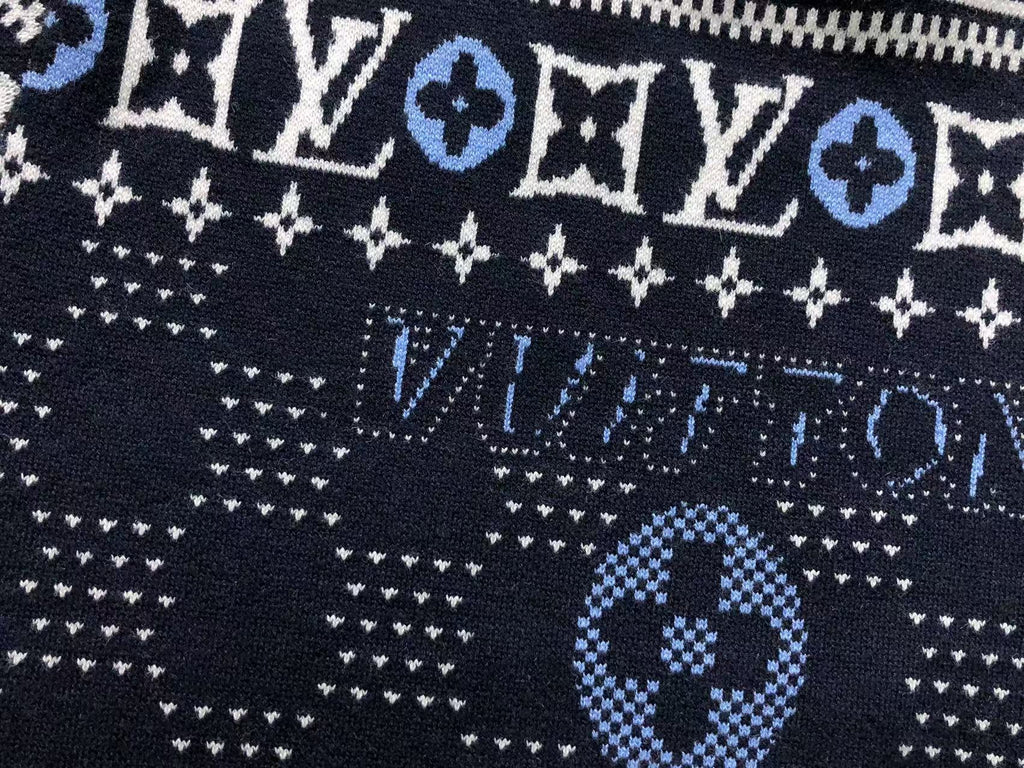 L - SWEATER