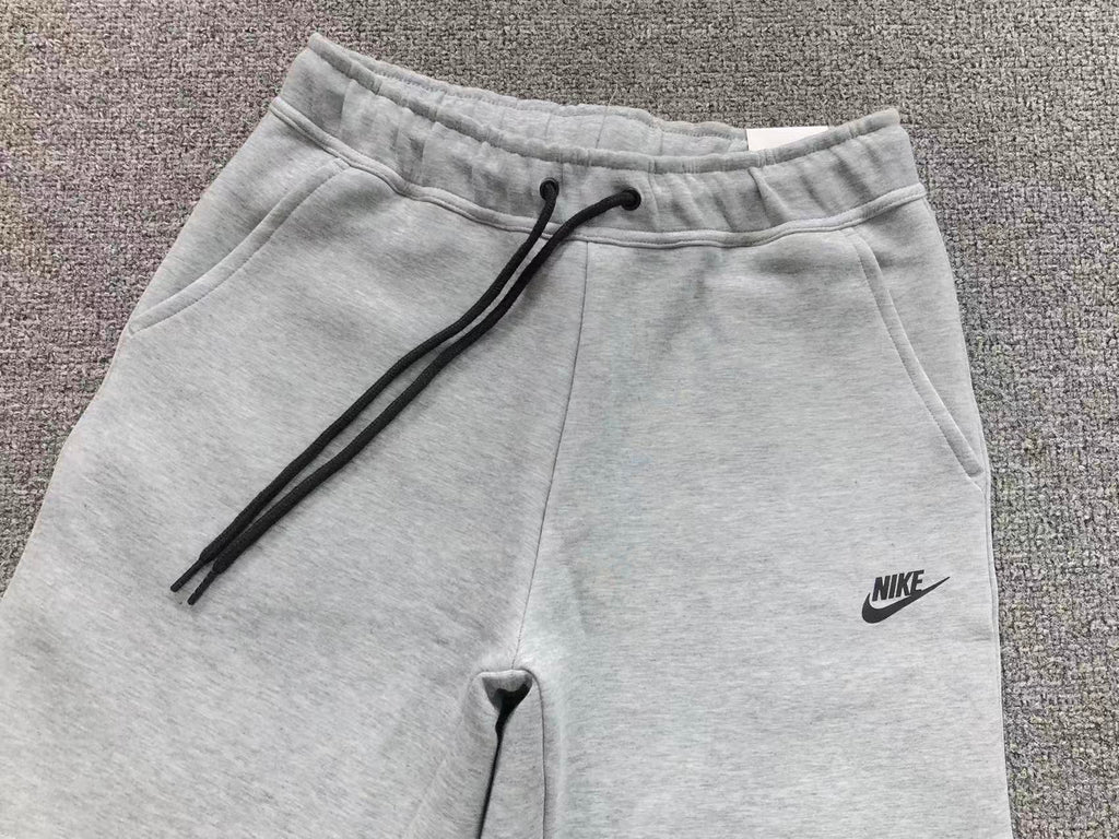 N - SHORTS