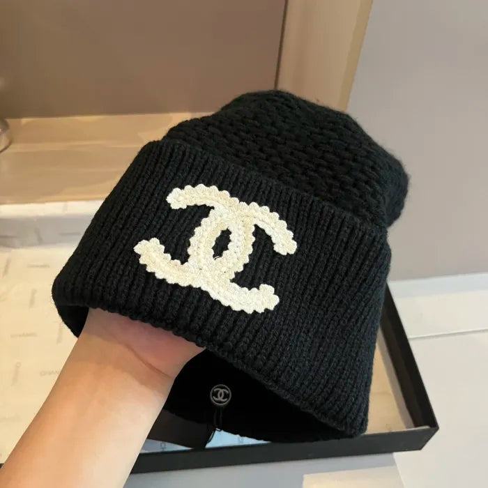 C - MÜTZEN