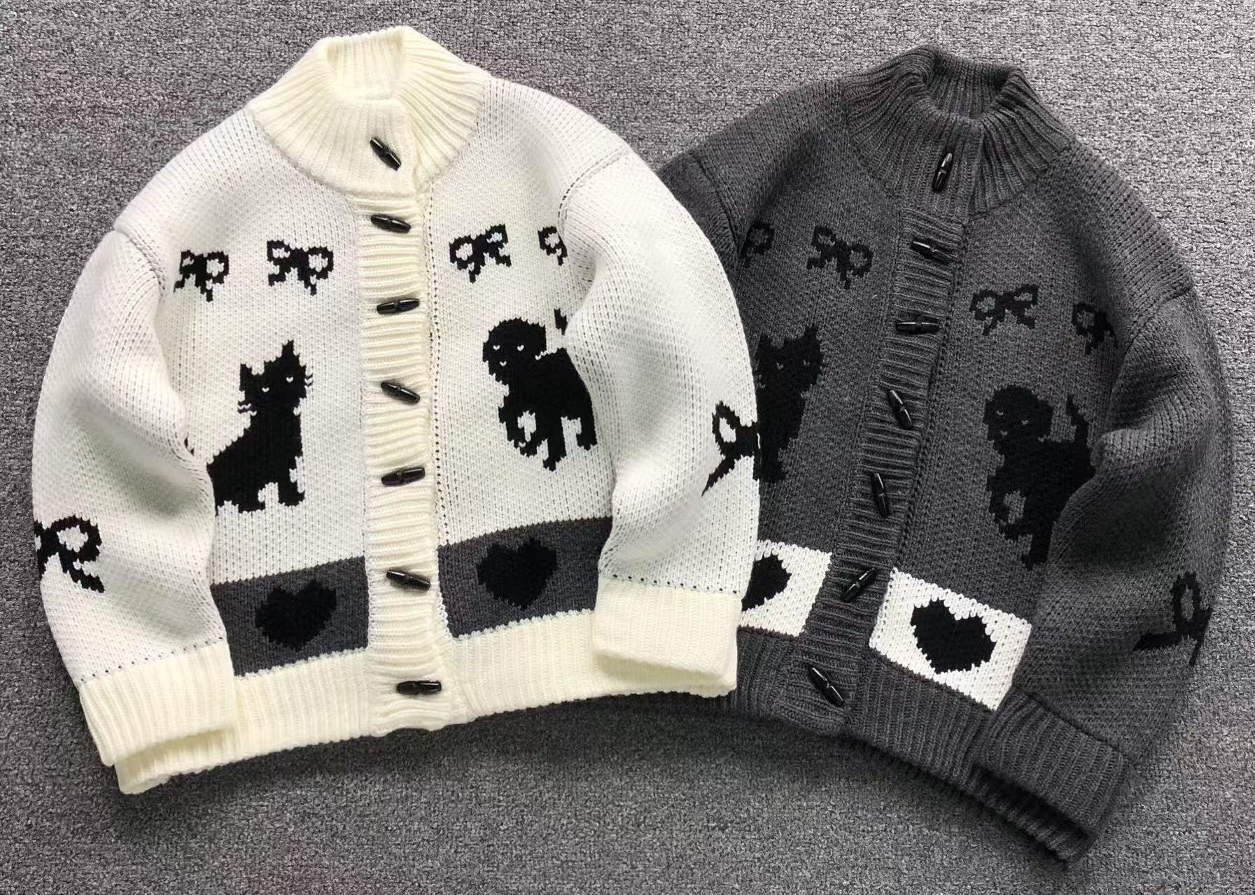 O - SWEATER