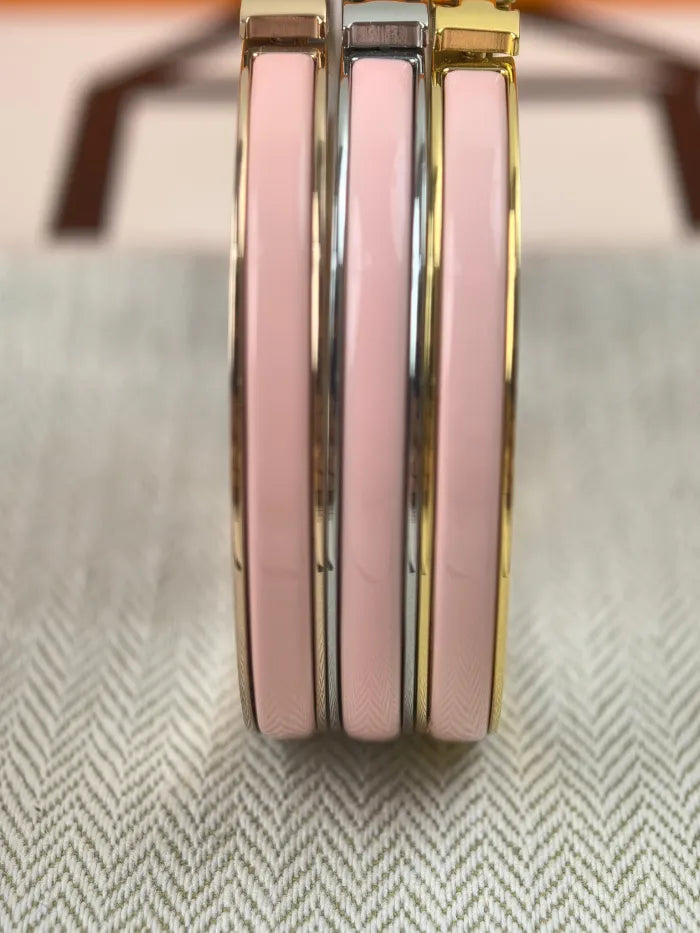 H - ARMBAND