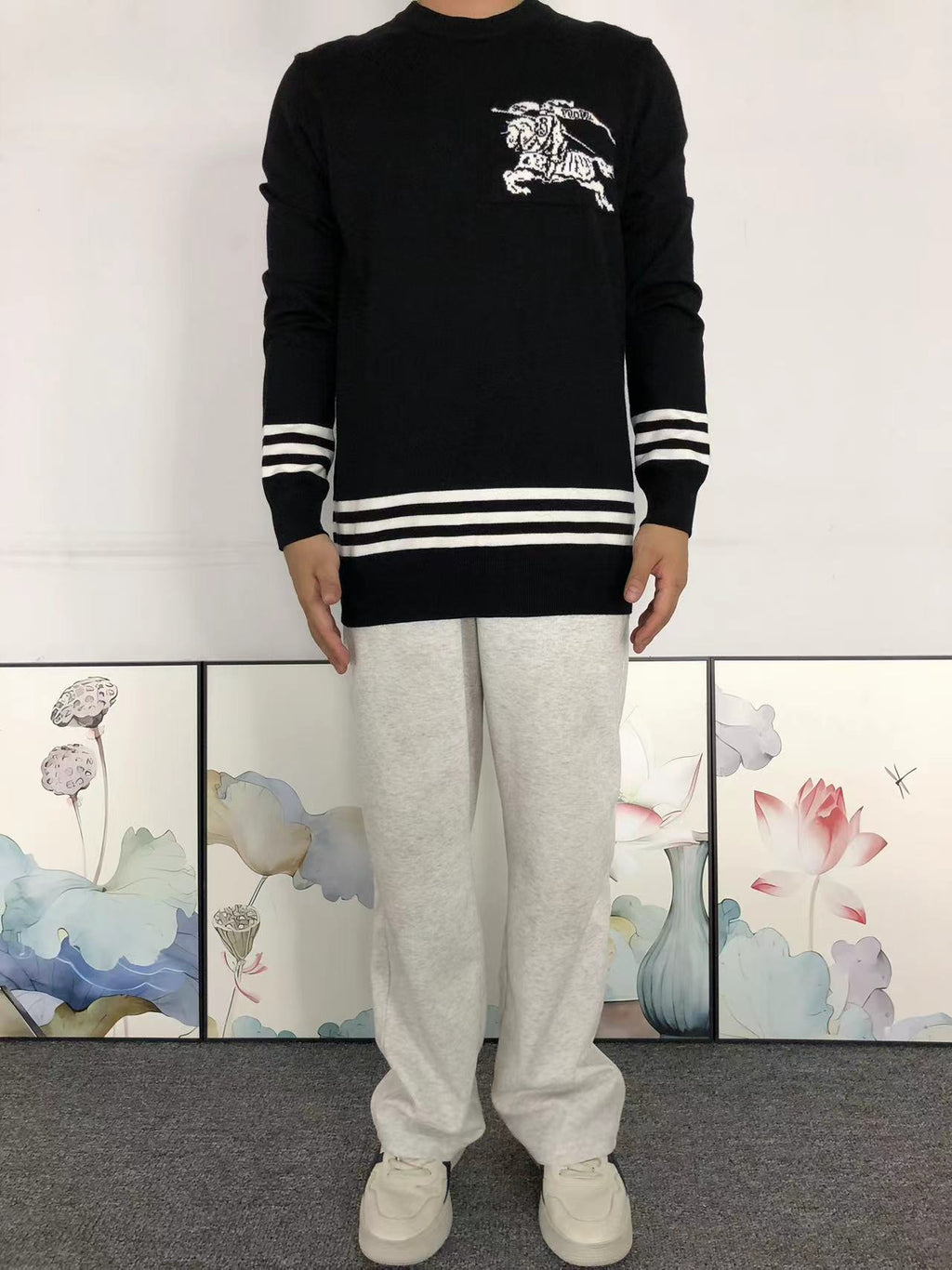 B - SWEATER