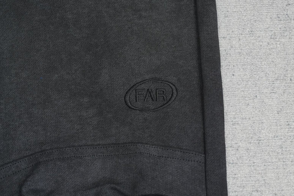 F - SWEATPANTS