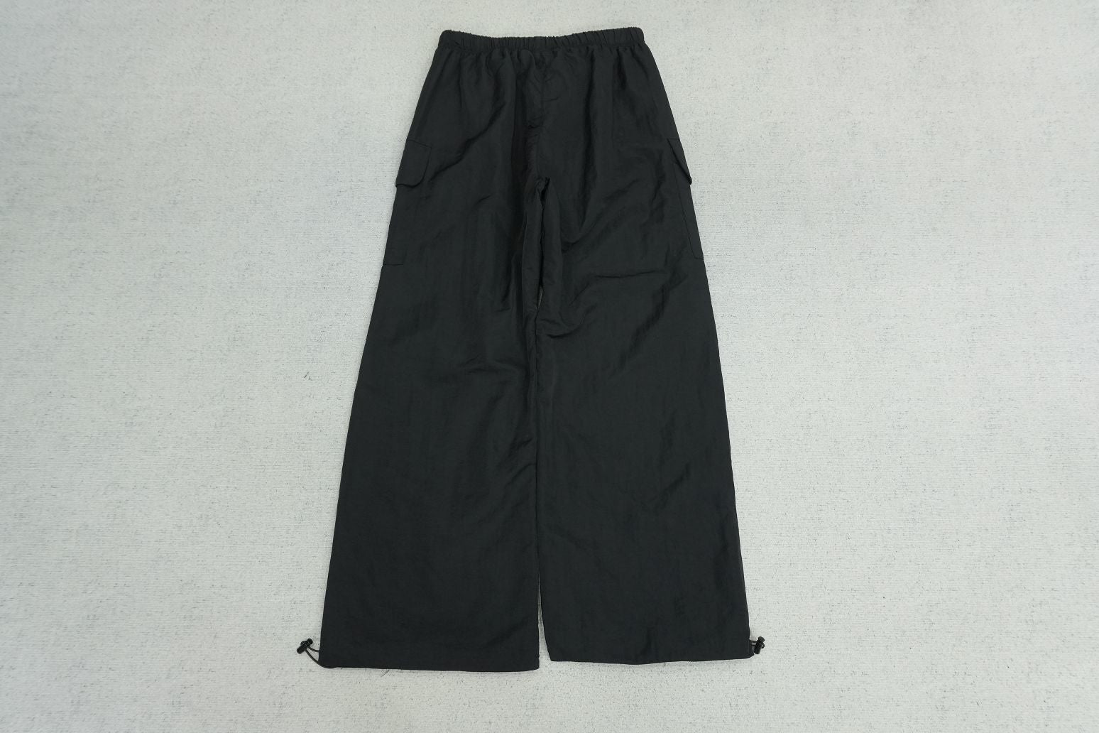 F - SWEATPANTS