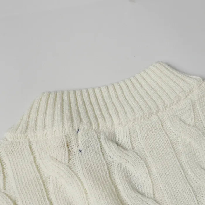 R - SWEATER
