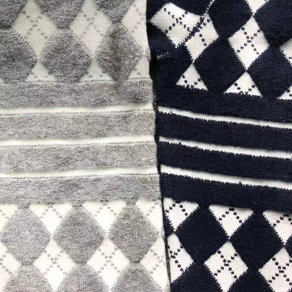 T - SWEATER