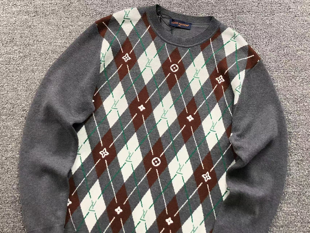 L - SWEATER