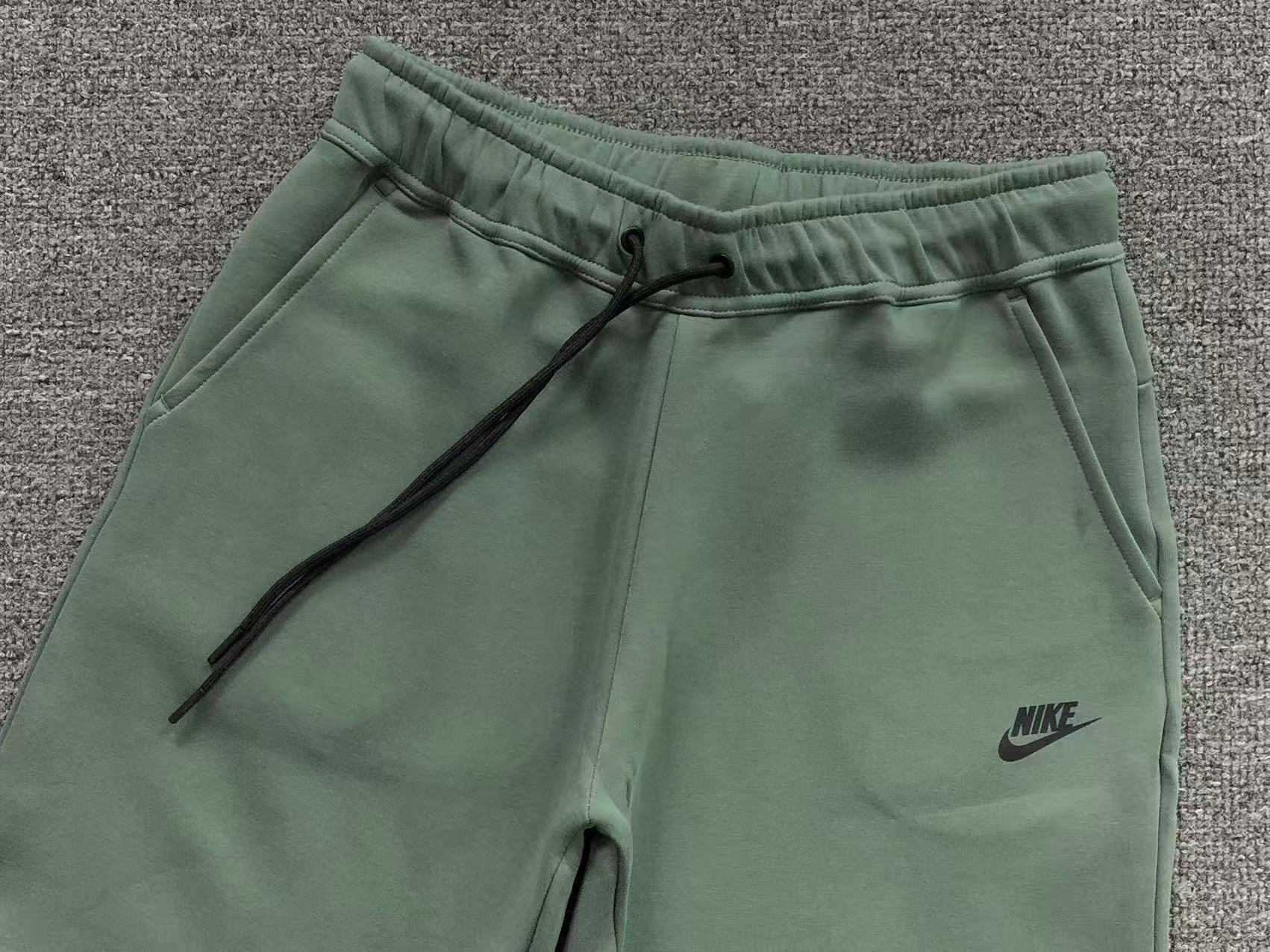 N - SHORTS