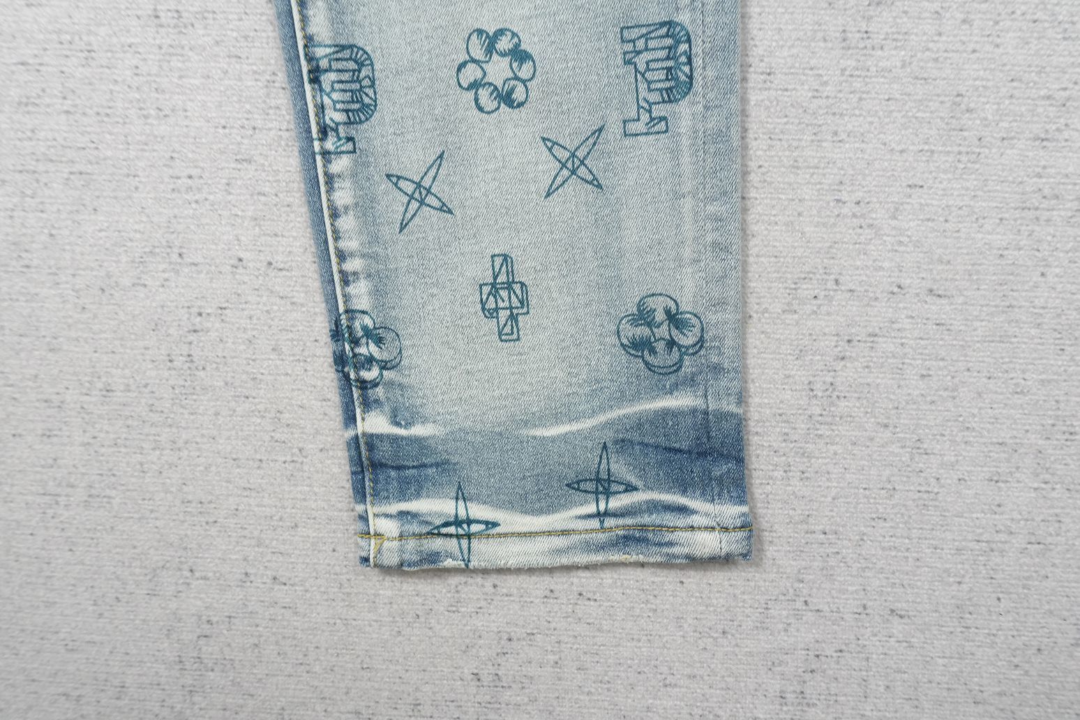 P - JEANS