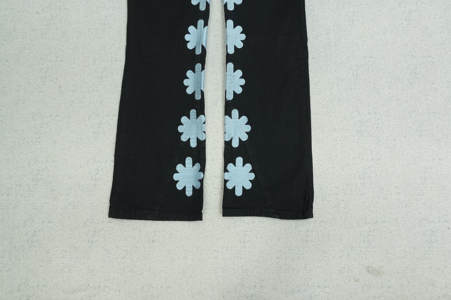 L - JEANS