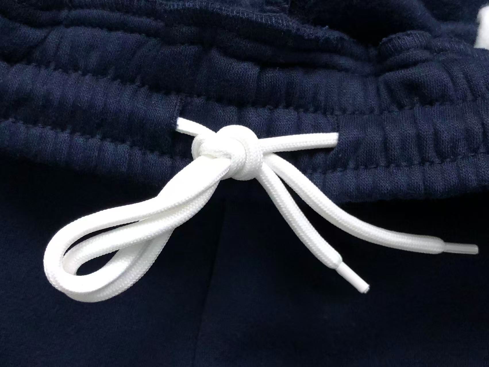 M - SHORTS