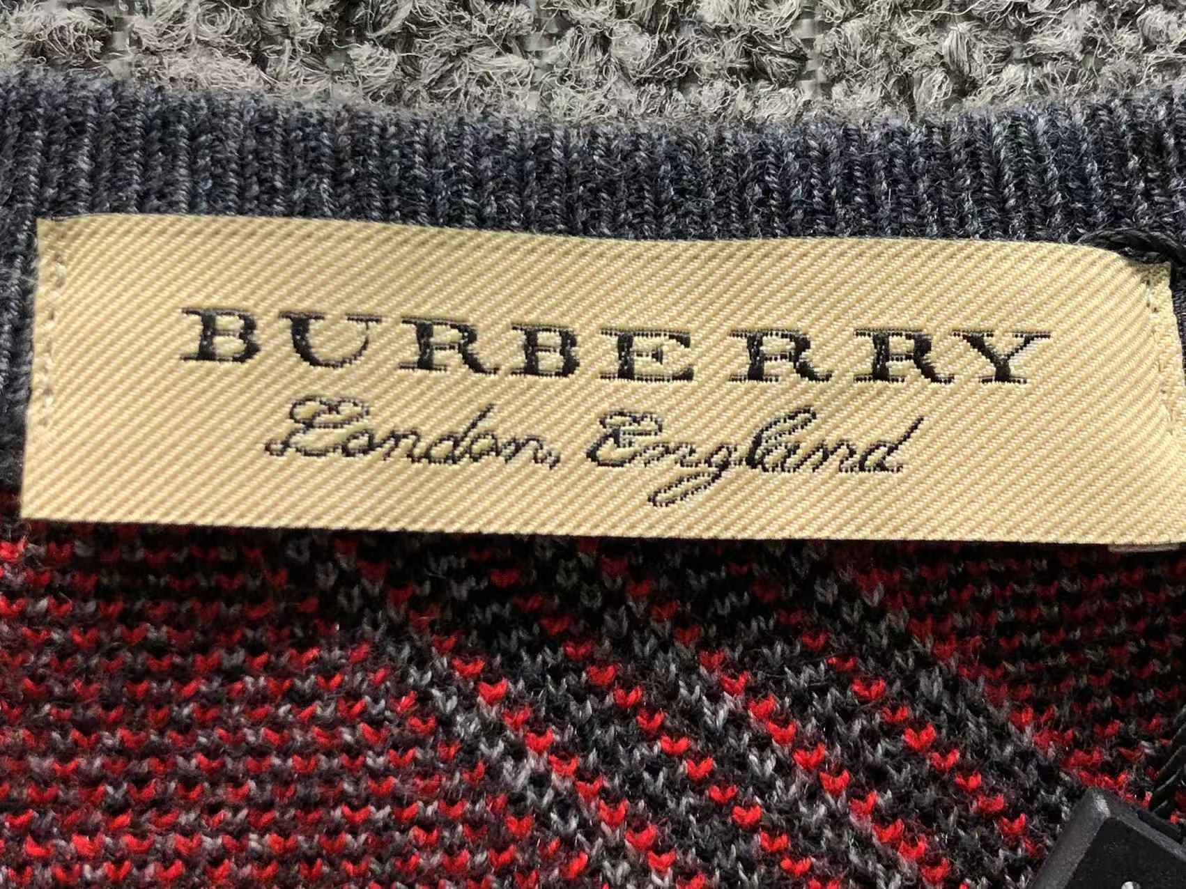 B - SWEATER