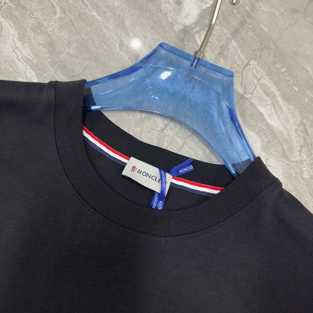 M - TSHIRT