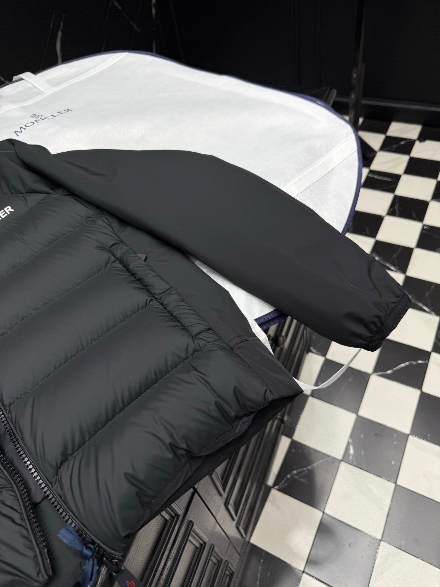 G - CARDIGAN