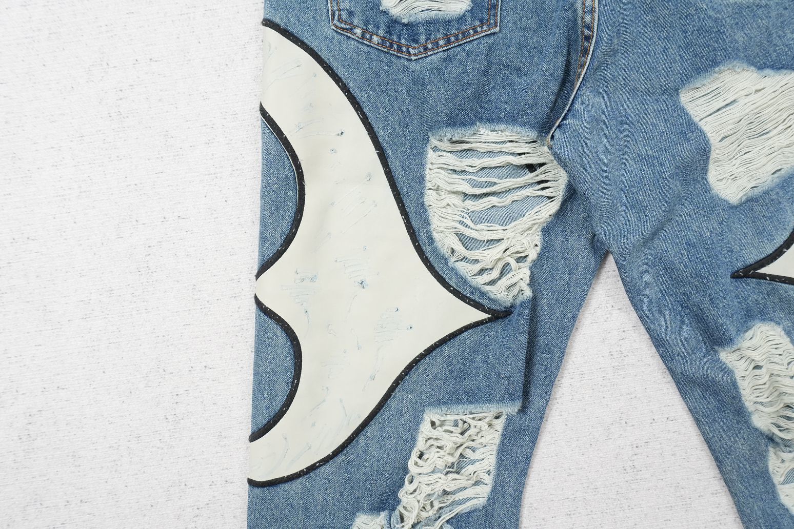 T - JEANS