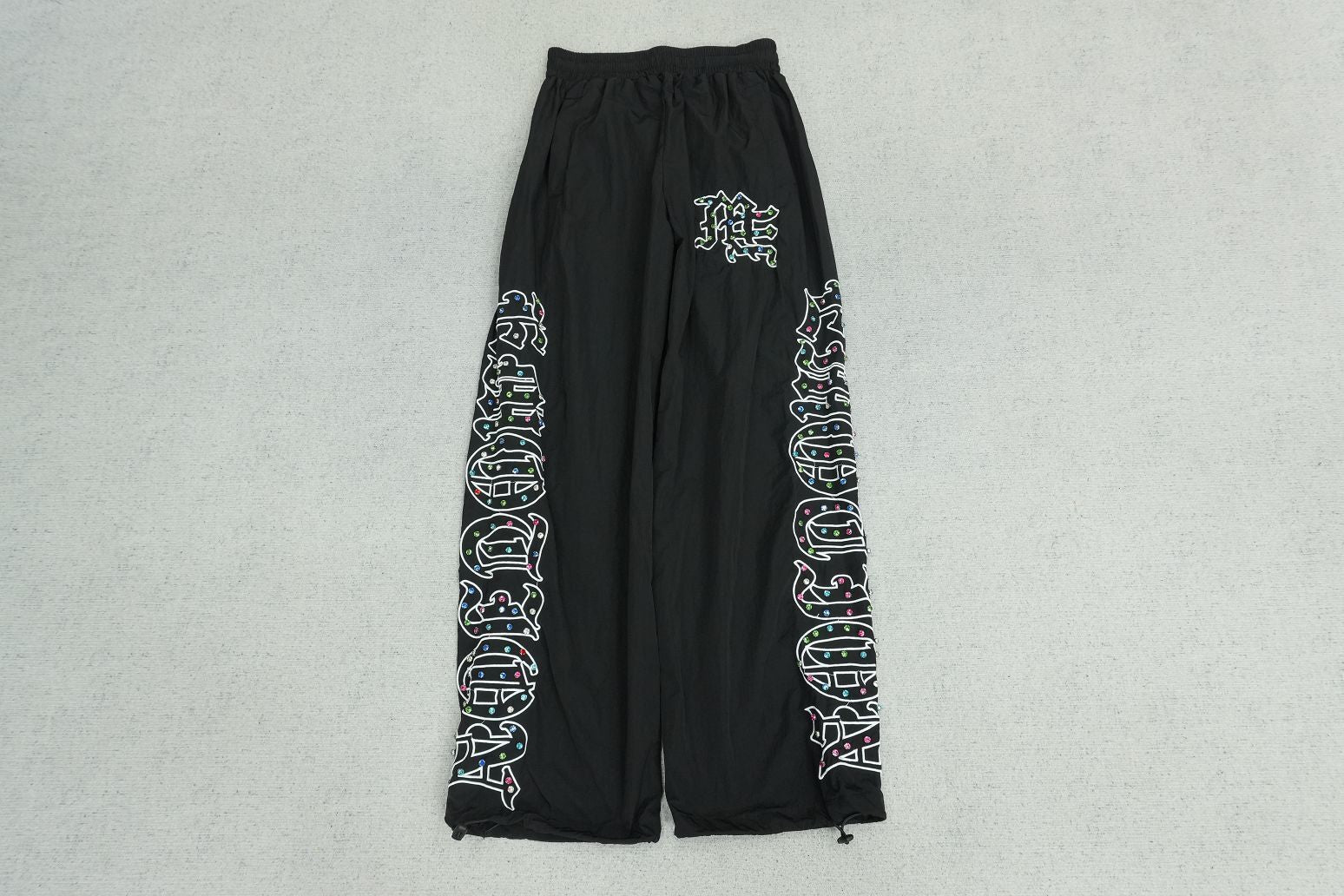 M - SWEATPANTS