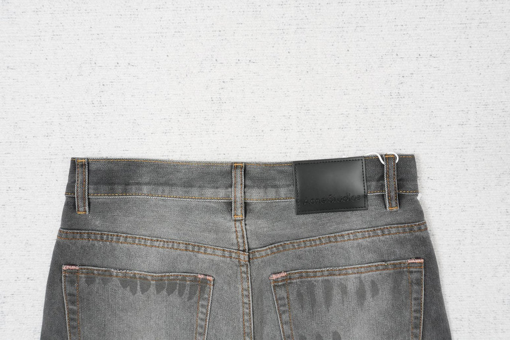 A - JEANS