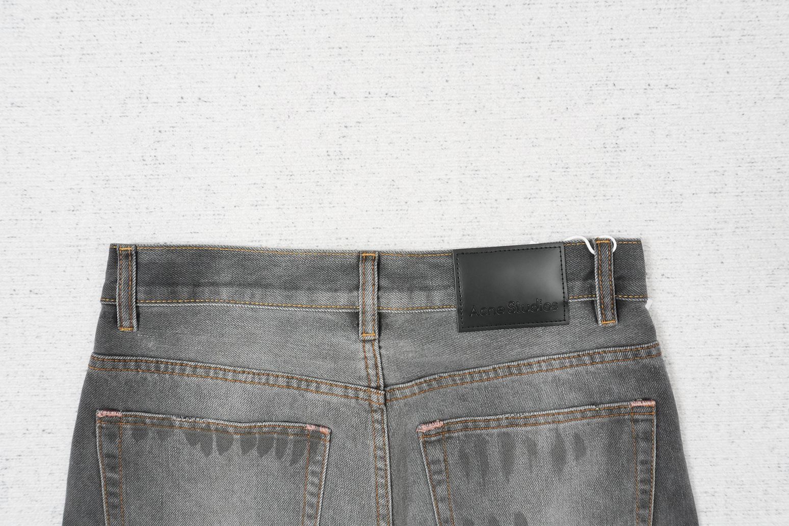 A - JEANS