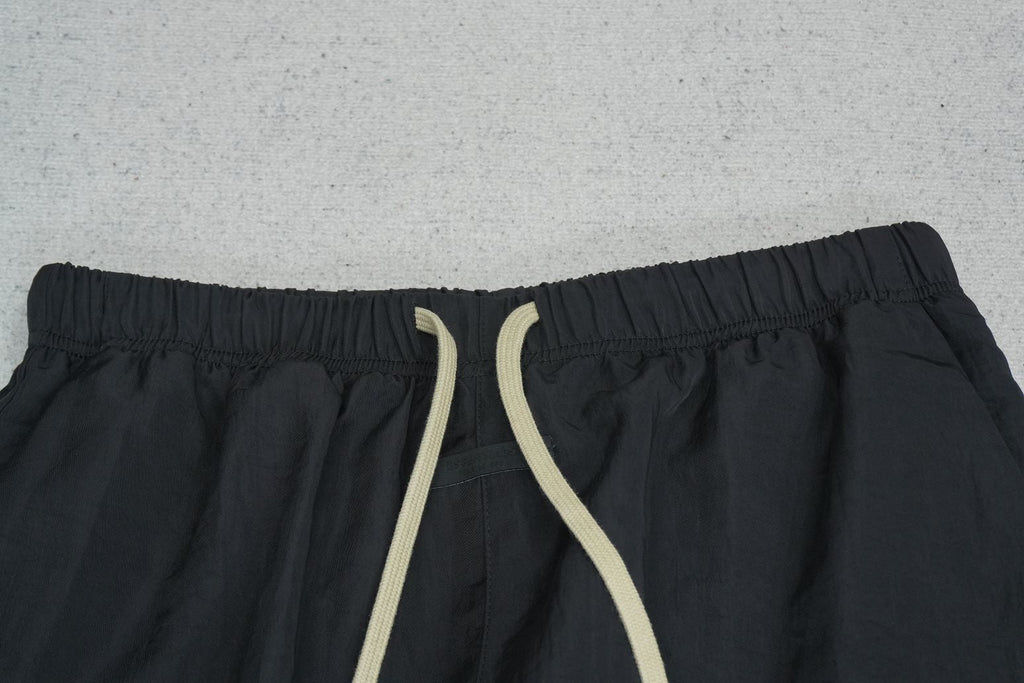 F - SWEATPANTS