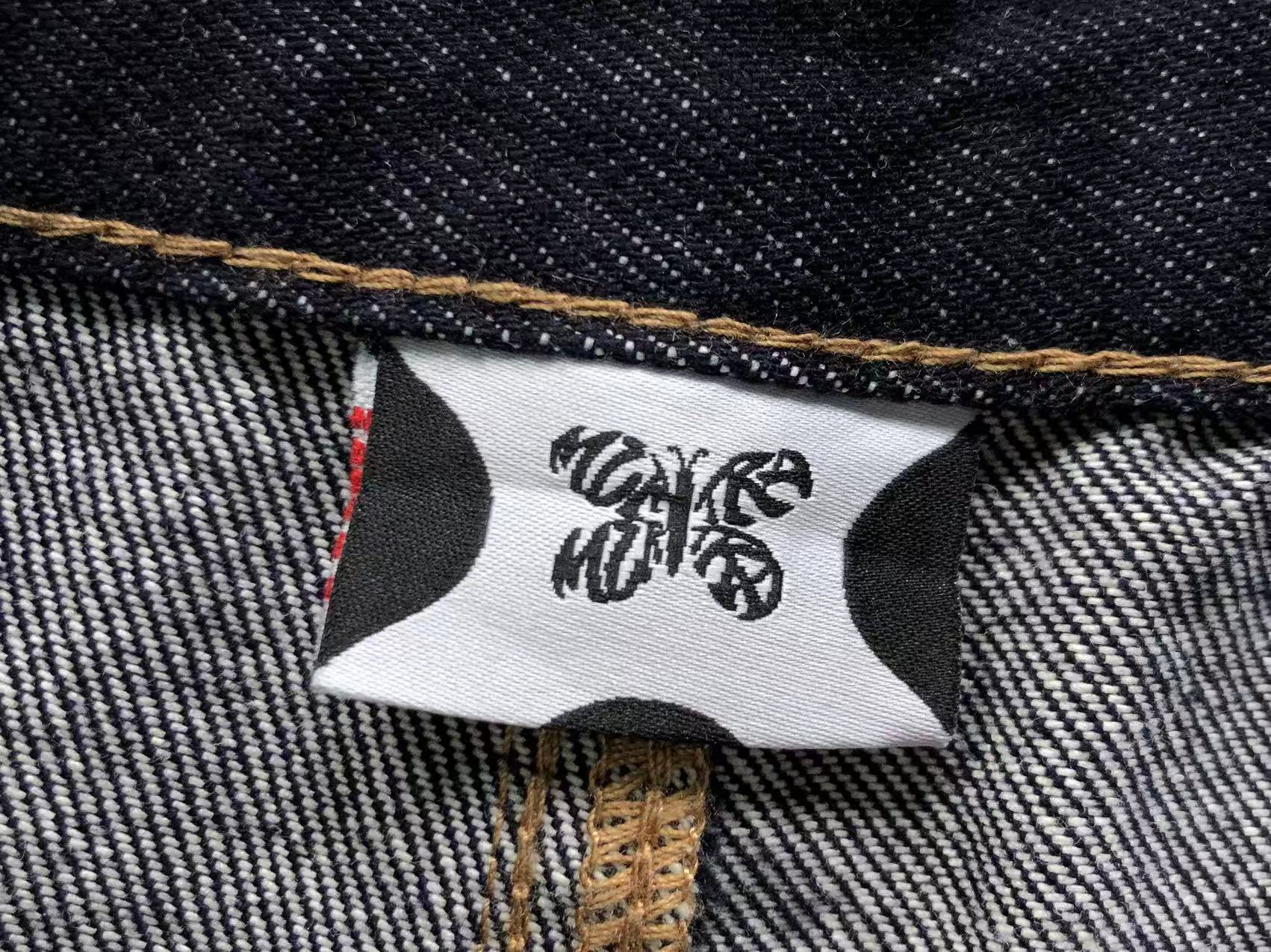 M - SHORTS