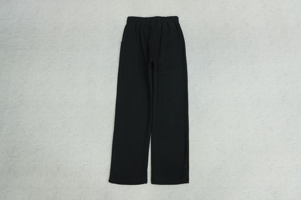 M - SWEATPANTS